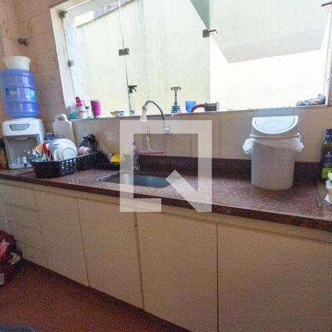 Casa à venda com 170m², 3 quartos e 2 vagasCozinha