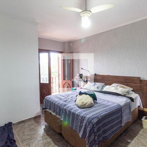 Casa à venda com 170m², 3 quartos e 2 vagasQuarto Suíte