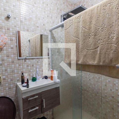 Casa à venda com 170m², 3 quartos e 2 vagasBanheiro da Suíte