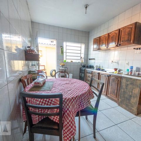 Casa à venda com 144m², 3 quartos e 2 vagasCozinha