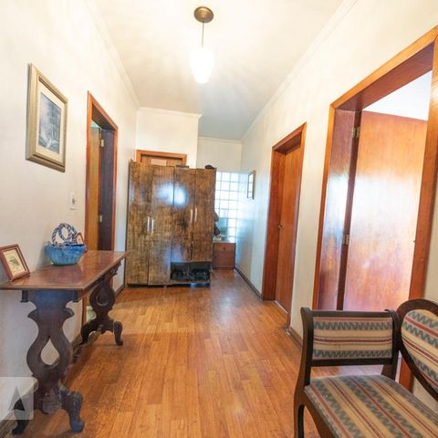 Casa à venda com 144m², 3 quartos e 2 vagasCorredor
