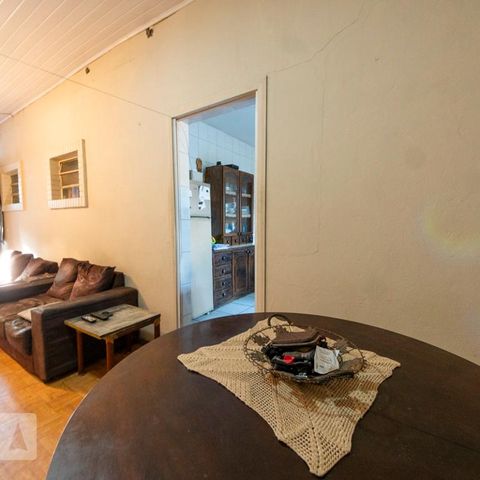 Casa à venda com 144m², 3 quartos e 2 vagasSala