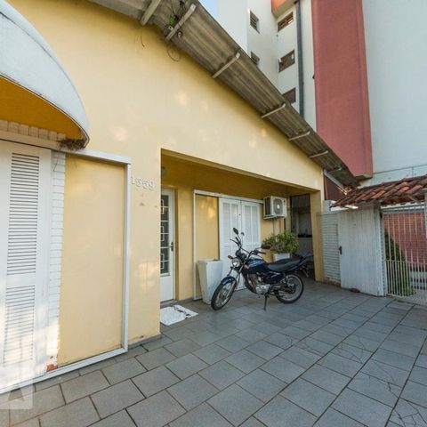 Casa à venda com 144m², 3 quartos e 2 vagasFachada