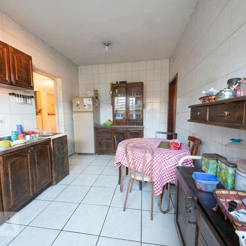 Casa à venda com 144m², 3 quartos e 2 vagasCozinha