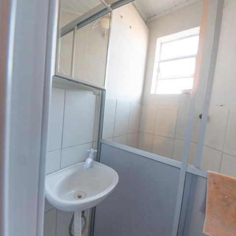 Casa à venda com 144m², 3 quartos e 2 vagasBanheiro de Serviço