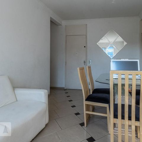 Apartamento à venda com 65m², 2 quartos e 1 vagaSala