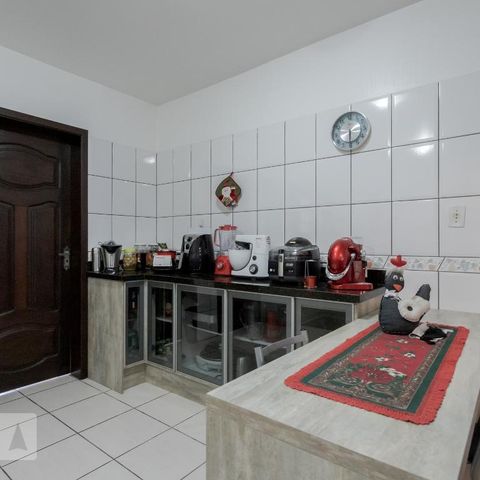 Casa para alugar com 280m², 3 quartos e 2 vagasCozinha