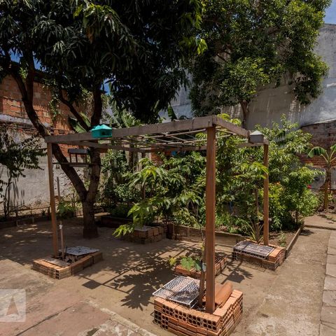 Casa para alugar com 280m², 3 quartos e 2 vagasPátio
