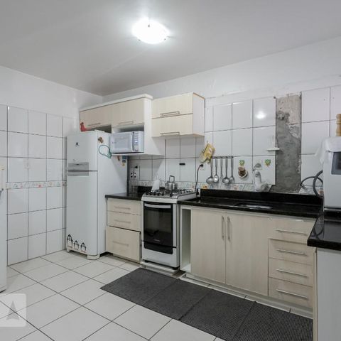 Casa para alugar com 280m², 3 quartos e 2 vagasCozinha