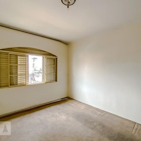 Casa à venda com 165m², 3 quartos e 2 vagasSuite