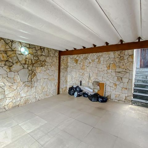 Casa à venda com 165m², 3 quartos e 2 vagasGaragem