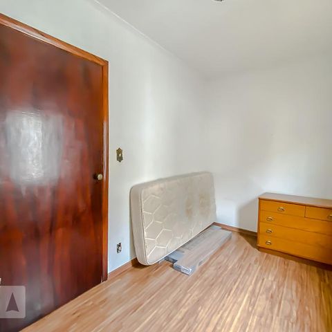 Casa à venda com 165m², 3 quartos e 2 vagasQuarto 2