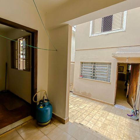 Casa à venda com 165m², 3 quartos e 2 vagasLavanderia