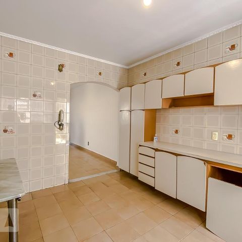 Casa à venda com 165m², 3 quartos e 2 vagasCozinha