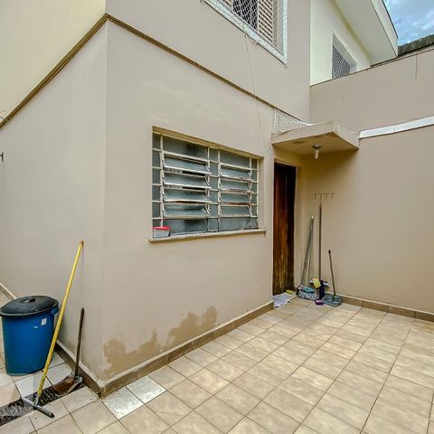 Casa à venda com 165m², 3 quartos e 2 vagasGaragem
