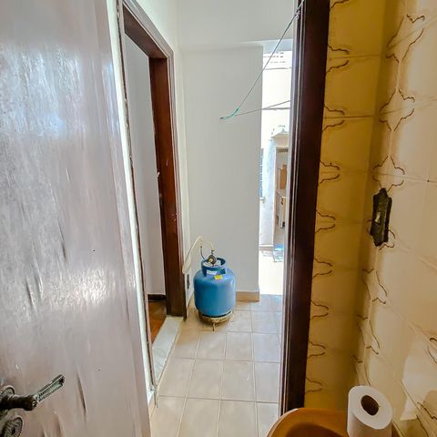 Casa à venda com 165m², 3 quartos e 2 vagasBanheiro de Serviço