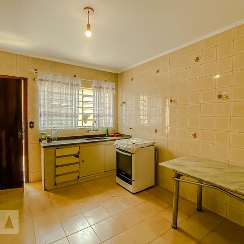 Casa à venda com 165m², 3 quartos e 2 vagasCozinha