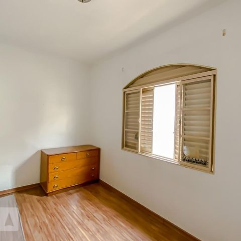Casa à venda com 165m², 3 quartos e 2 vagasQuarto 2