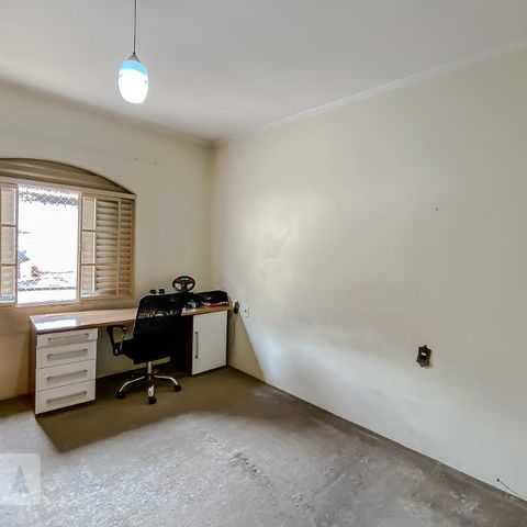 Casa à venda com 165m², 3 quartos e 2 vagasQuarto