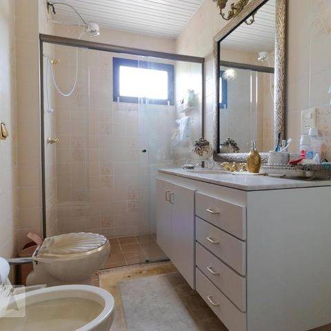 Apartamento à venda com 192m², 4 quartos e 4 vagasBanheiro