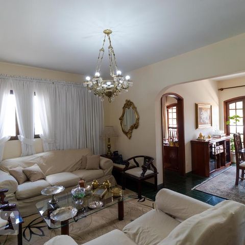 Apartamento à venda com 192m², 4 quartos e 4 vagasSalas