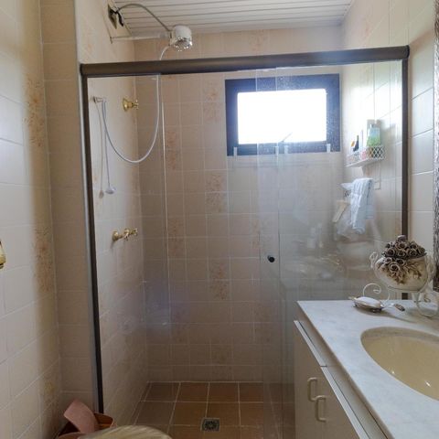 Apartamento à venda com 192m², 4 quartos e 4 vagasBanheiro