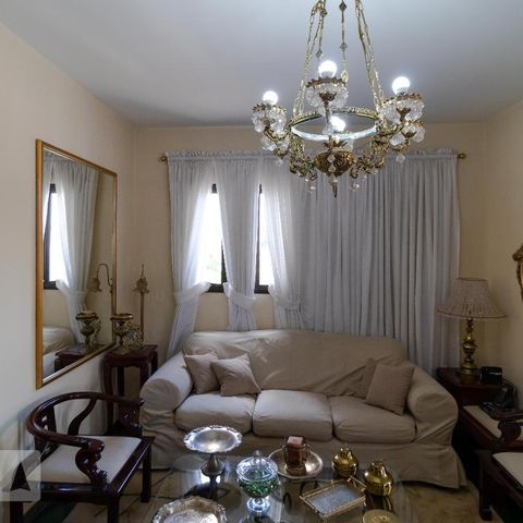 Apartamento à venda com 192m², 4 quartos e 4 vagasSalas