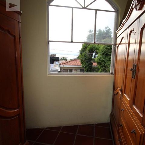 Casa para alugar com 250m², 5 quartos e 4 vagasQuarto 1 Banheiro (piso superior)