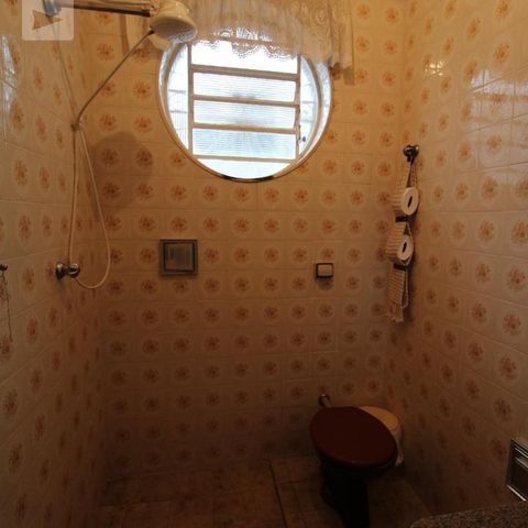 Casa para alugar com 250m², 5 quartos e 4 vagasBanheiro