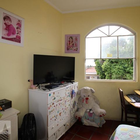 Casa para alugar com 250m², 5 quartos e 4 vagasQuarto 2 (piso superior)