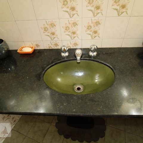 Casa para alugar com 250m², 5 quartos e 4 vagasSuíte do Quarto 2
