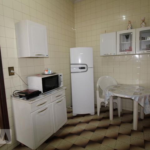 Casa para alugar com 250m², 5 quartos e 4 vagasCozinha