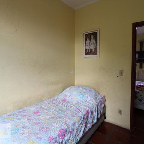Casa para alugar com 250m², 5 quartos e 4 vagasQuarto 2 (piso superior)