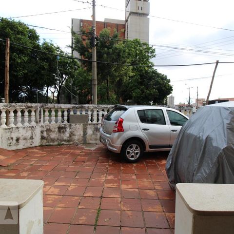 Casa para alugar com 250m², 5 quartos e 4 vagasGaragem