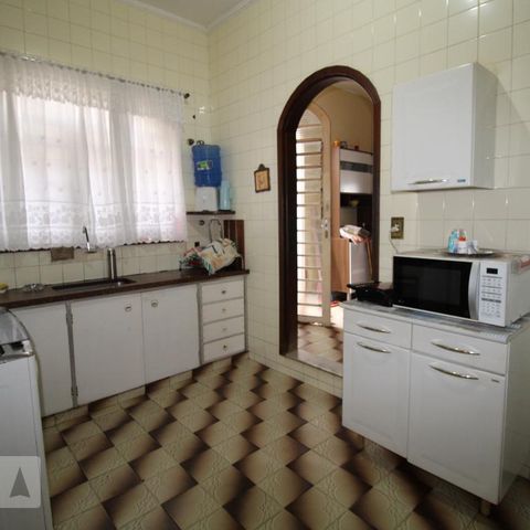 Casa para alugar com 250m², 5 quartos e 4 vagasCozinha