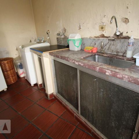 Casa para alugar com 250m², 5 quartos e 4 vagasGaragem interna e área de serviço