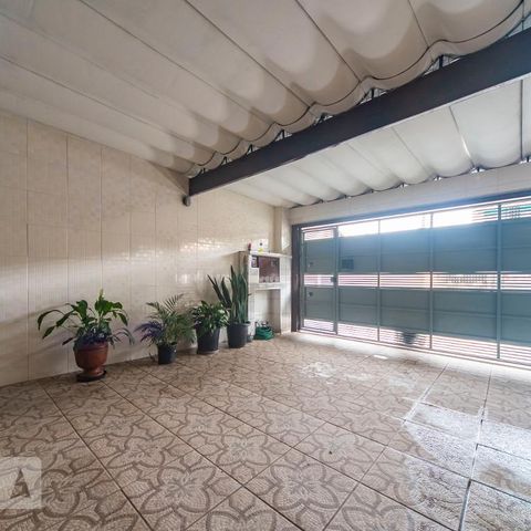 Casa para alugar com 220m², 3 quartos e 2 vagasGaragem