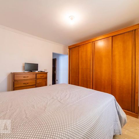 Casa para alugar com 220m², 3 quartos e 2 vagasQuarto 3