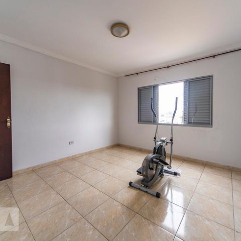Casa para alugar com 220m², 3 quartos e 2 vagasQuarto 1