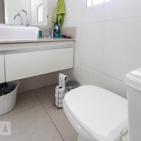 Casa para alugar com 125m², 3 quartos e 3 vagasSuite
