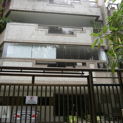 Apartamento à venda com 350m², 4 quartos e 3 vagasFachada