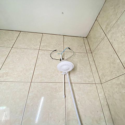 Casa à venda com 260m², 3 quartos e 2 vagasChuveiro do Banheiro