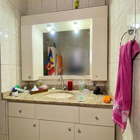Casa à venda com 260m², 3 quartos e 2 vagasBanheiro
