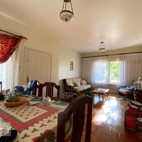 Casa à venda com 260m², 3 quartos e 2 vagasSala 2