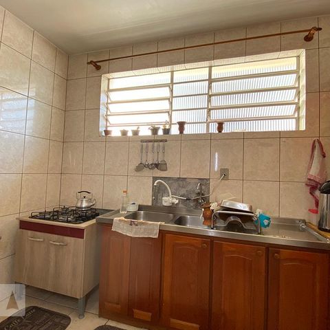 Casa à venda com 260m², 3 quartos e 2 vagasCozinha