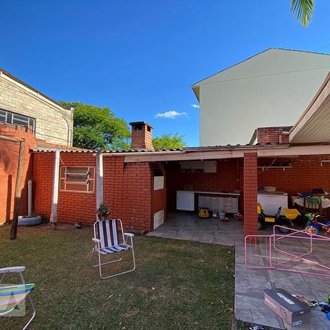 Casa à venda com 260m², 3 quartos e 2 vagasÁrea Externa