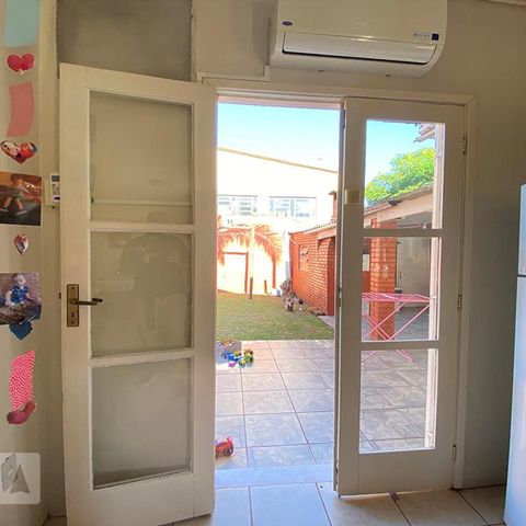 Casa à venda com 260m², 3 quartos e 2 vagasPorta Janela da Sala de Estar 1
