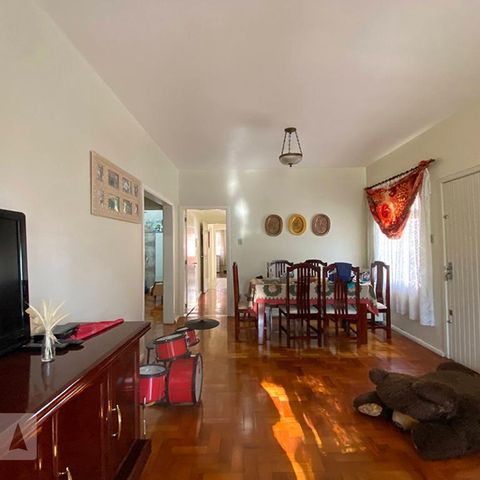 Casa à venda com 260m², 3 quartos e 2 vagasSala 2