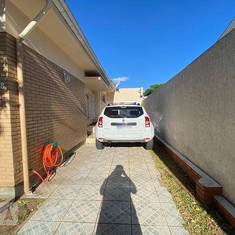 Casa à venda com 260m², 3 quartos e 2 vagasGaragem