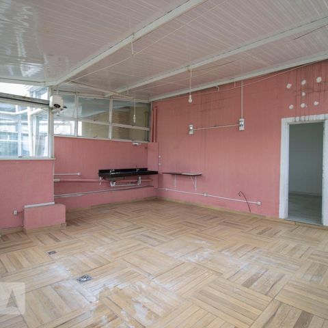Apartamento à venda com 126m², 2 quartos e 1 vagaÁrea de Serviço